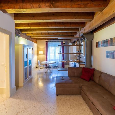 Youatmolino Canal View Apartment ヴェネツィア エクステリア 写真