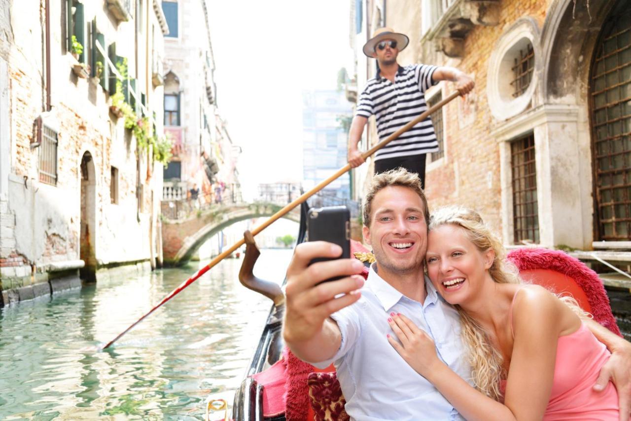 Youatmolino Canal View Apartment ヴェネツィア エクステリア 写真