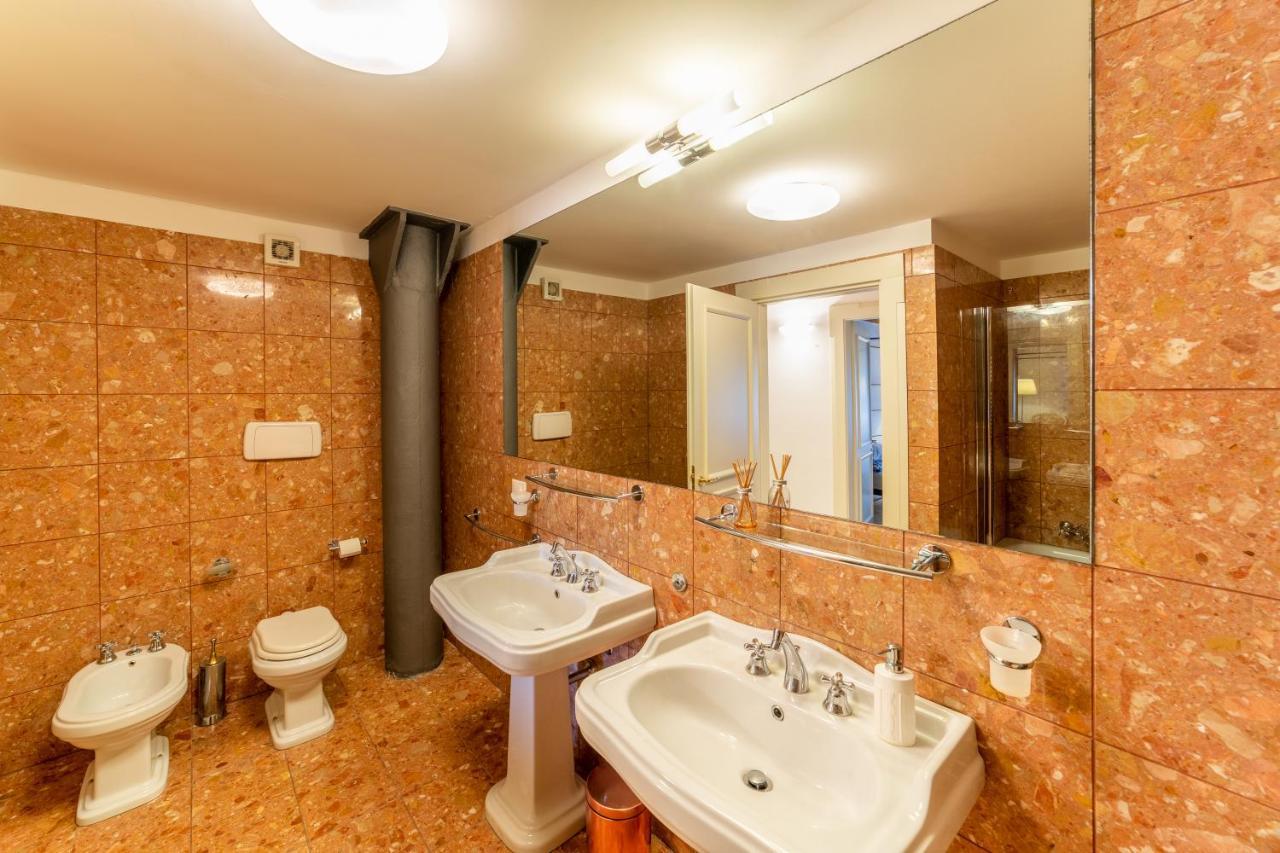 Youatmolino Canal View Apartment ヴェネツィア エクステリア 写真